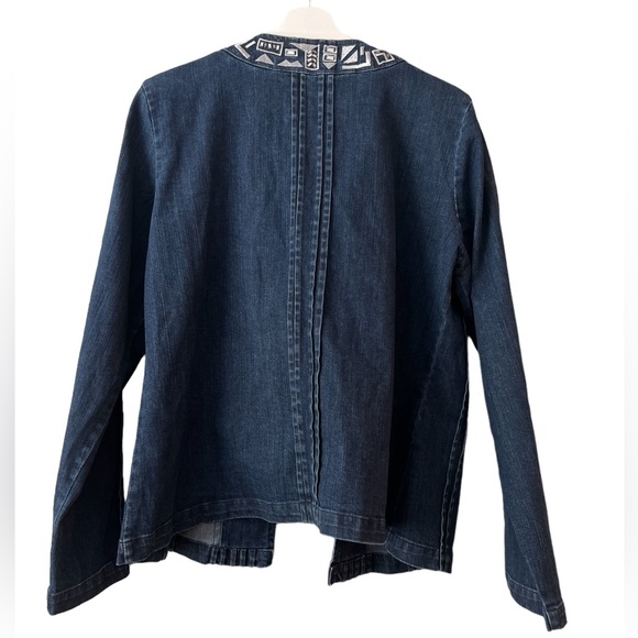 Choices denim stretch blue jacket with embroidered & crystal details. Size L - Picture 3 of 10